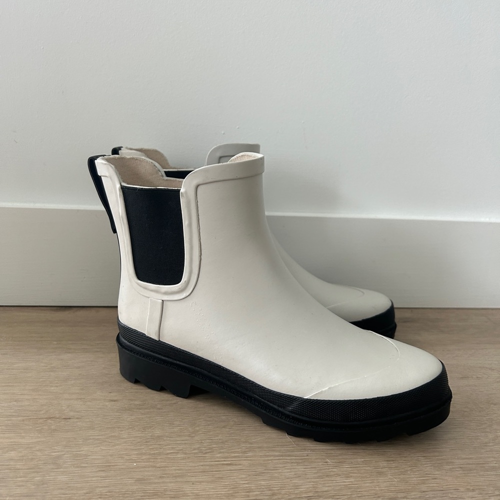 J. CREW short rain boots